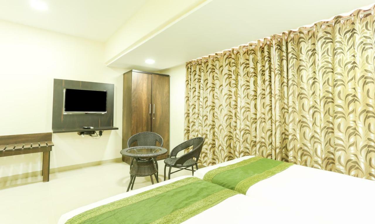 Treebo Trend Aviva Suites Mumbai Exterior photo